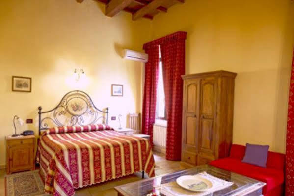 Hotel Antico Casale Vigarano Mainarda Екстериор снимка