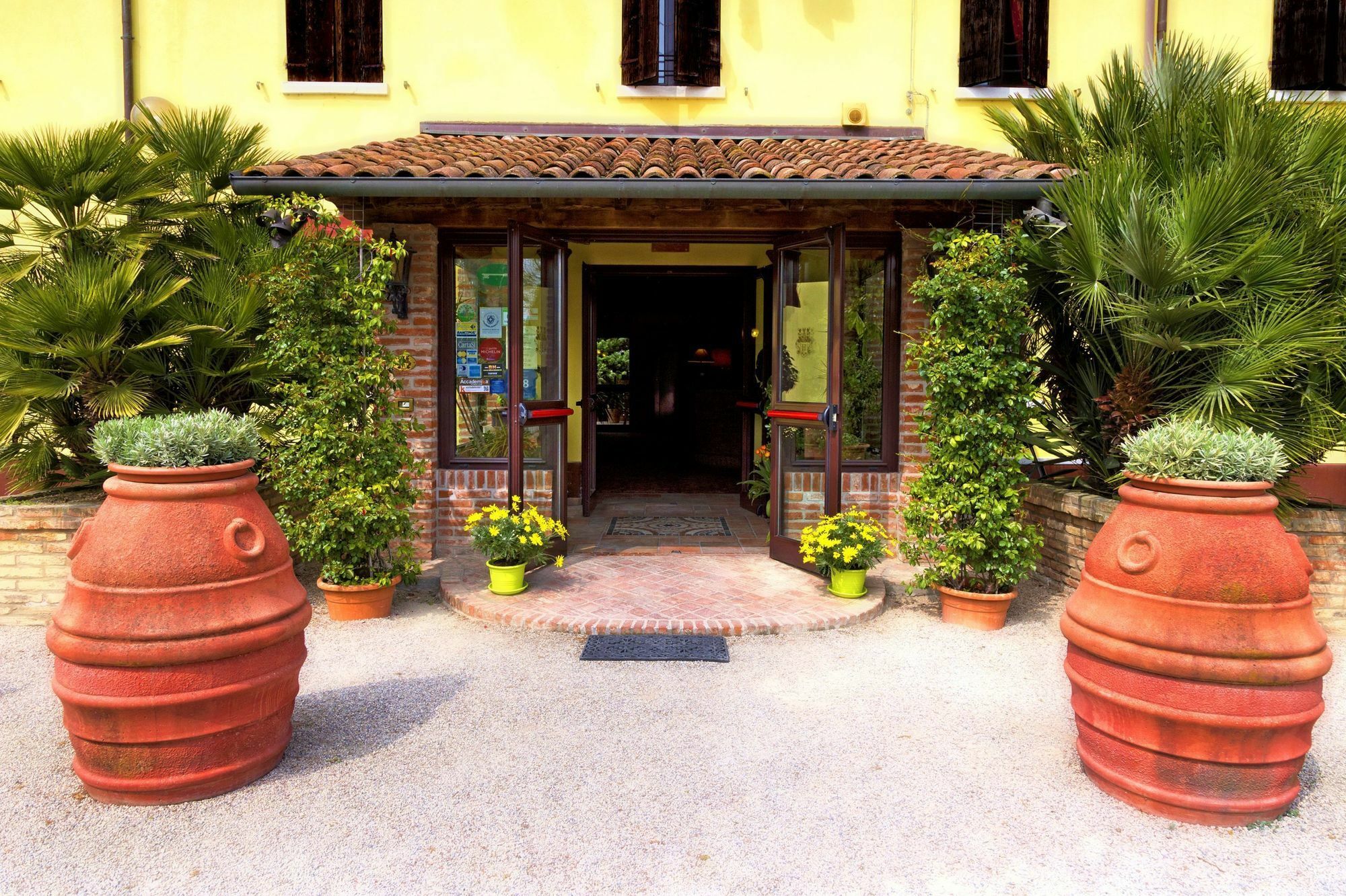Hotel Antico Casale Vigarano Mainarda Екстериор снимка